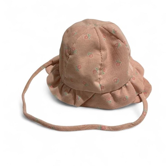 Vintage Oshkosh B' Gosh baby hat likely made from the 1980s or 1990s.